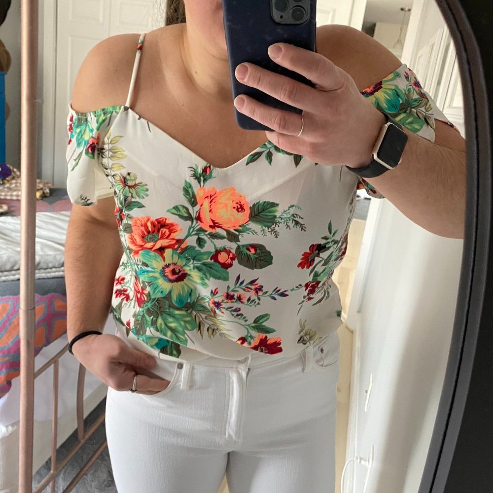 Coverstitched Floral Ruffle Off-the-shoulder Top L